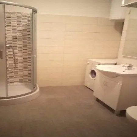 Apartment Apartment In Ibenik Near Banj Beach *