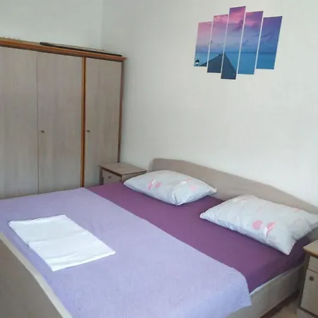 Apartment In Ibenik Near Banj Beach Šibenik